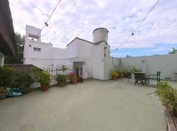 Casa · 177m² · 4 Ambientes · 1 Cochera · Venta Casa 4 Amb Terraza Cochera Monte Castr0