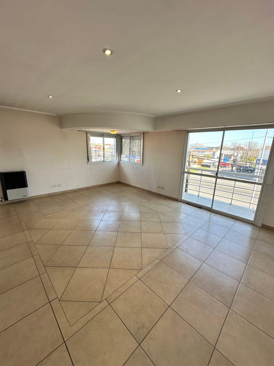 Ph 2 amb, 75m² con balcón propio — Av. Luro y Bahía Blanca