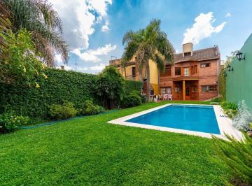Casa · 322m² · 4 Ambientes · 2 Cocheras · Venta Casa 4 Amb Jardin Piscina Garage Saenz Peña