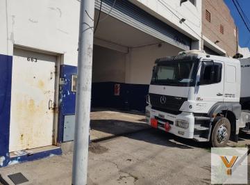 Depósito · 352m² · 1 Cochera · Depósito en Venta - 352 m² - Avellaneda