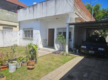Casa · 115m² · 4 Ambientes · 3 Cocheras · Casa Doble 5 Amb 2 Flias Venta Coch Jardín Quilmes