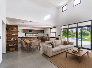 Casa · 170m² · 4 Ambientes · 1 Cochera · Venta Casa 5 Amb a Estrenar en Medal Cc, Pilar