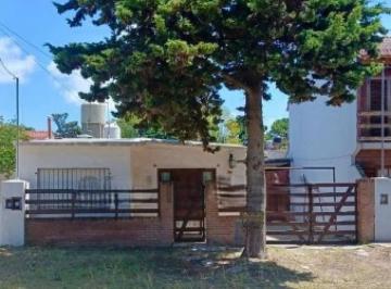 Casa · 90m² · 3 Ambientes · 1 Cochera · Casa en Venta - 2 Dorm. 2 Baños - Mar de Ajó