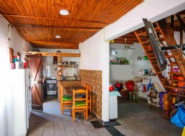PH · 46m² · 3 Ambientes · PH en Venta en Tolosa 2 Dorm. a Reciclar