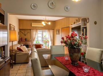 Departamento · 310m² · 4 Ambientes · 11 Cocheras · Venta Dptos 3 y 4 Amb C/galpon y Cocheras - Caseros