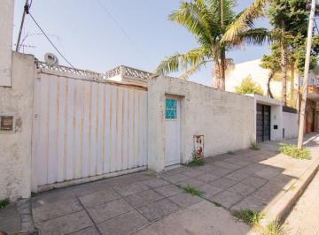 Casa · 90m² · 3 Ambientes · 1 Cochera · Venta Casa 3 Amb Lomas del Mirador - Lote 185 M²!