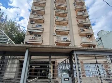 Departamento · 33m² · 2 Ambientes · Alquiler Dep. 2 Amb. con Balcon Martin Coronado