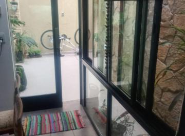 PH · 370m² · 4 Ambientes · Venta Casa de Pasillo Dos Plantas Parrilla Rep. de La Sexta