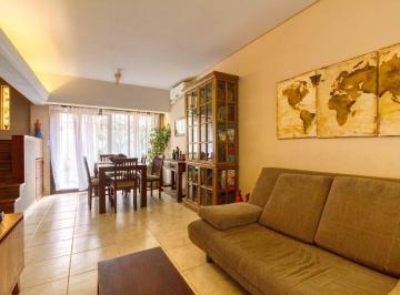 Casa · 125m² · 4 Ambientes · 1 Cochera · Venta 4 Amb con Cochera S/ Exp. en Flores Norte