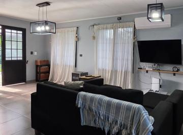 Casa · 122m² · 3 Ambientes · 3 Cocheras · Venta Casa 3amb Tortuguitas Pileta Quincho 2 Años
