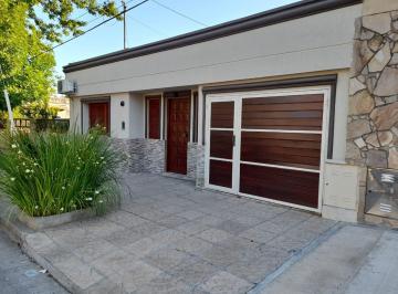 PH · 191m² · 4 Ambientes · 1 Cochera · Venta Excelente Propiedad Apta Credito