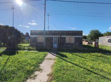 Casa · 118m² · 3 Ambientes · Venta Casa a Reciclar en Monje a m de La Ruta