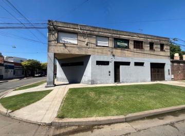 Casa · 346m² · 7 Ambientes · 2 Cocheras · Venta Casa 3 Dorm. P. a y Salon en P. B
