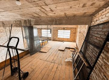 Depósito · 133m² · Deposito en Alquiler. V. Tesei
