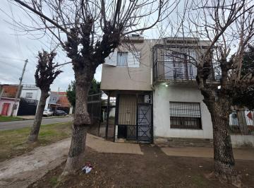 Casa · 100m² · 5 Ambientes · 2 Cocheras · Venta Casa 5 Ambientes