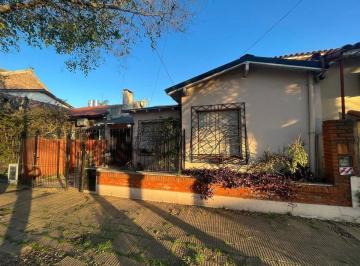 Casa · 110m² · 4 Ambientes · Venta Casa 3 Ambientes Cochera Ituzaingo Estación