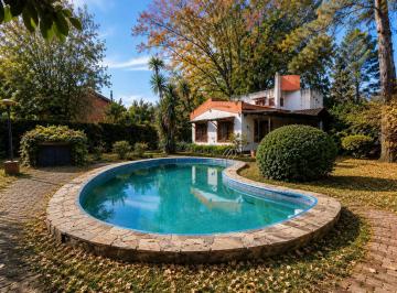 Quinta vacacional · 150m² · 3 Dormitorios · 2 Cocheras · Venta Casa Quinta en Escobar - El Cazador