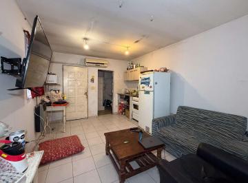Casa · 82m² · 3 Ambientes · 1 Cochera · Casa 2 Dorm. en Venta en La Plata