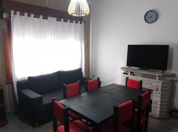 Casa · 112m² · 5 Ambientes · 1 Cochera · Venta 2 Casas en Block en Quilmes Oeste