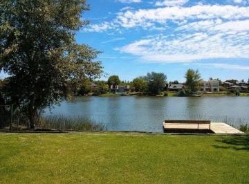 Casa · 257m² · 7 Ambientes · 3 Cocheras · Venta Casa 7 Ambiente Santa Maria de Tigre Laguna