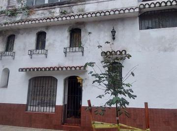 Casa de 4 ambientes, Almagro · Casa en Venta Para Refaccionar – 163 m² – 3 Plantas – Almagro