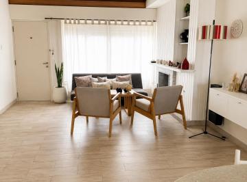 Casa · 290m² · 5 Ambientes · 3 Cocheras · Vende Casa 3 Dorm. - B° San Vicente - Gran Terreno