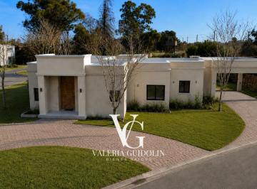 Casa · 190m² · 5 Ambientes · 2 Cocheras · Casa en Venta a Estrenar - San Matias, Escobar