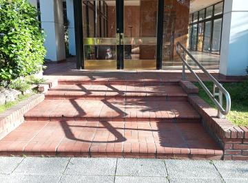 INGRESO DE ENTRADA · Alquilo Semi Piso de Cuatro Ambientes Villa Devoto