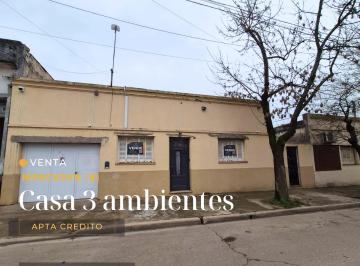 Casa de 3 ambientes, Mercedes · Casa de 171 m² con 2 Dorm. en Venta en Mercedes (B)