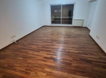 Departamento de 4 ambientes, Salta · Departamento en Venta C/ Cochera en Centro