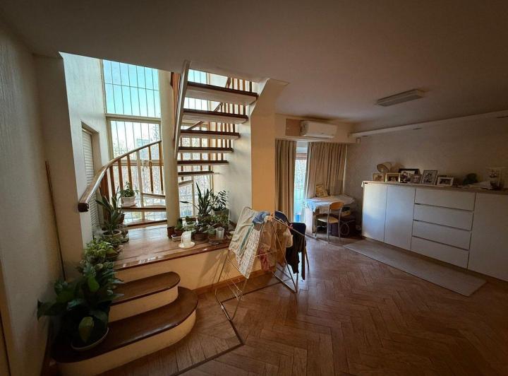 Departamento · 220m² · 5 Ambientes · 2 Cocheras