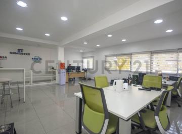 Oficina comercial · 507m² · 10 Ambientes · 5 Cocheras · Edificio Comercial Único - Oficinas, Depósito Altura y Fabrica en Parque Patricios / San Cristobal