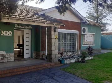 Casa de 6 ambientes, Morón · Se Vende Salón de Eventos Tipo Casa Quinta