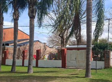 Quinta vacacional · 104m² · 2 Dormitorios · 1 Cochera · Venta Quinta en Colastine