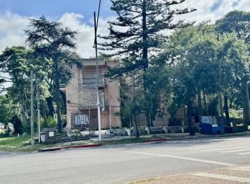 Edificio · 1046m² · 30 Ambientes · Edificio Comercial en Venta Sobre Rambla Ex Hotel