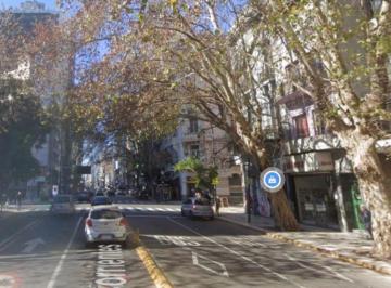 Local comercial en Alquiler   · Local de 850 m² en Alquiler en Balvanera