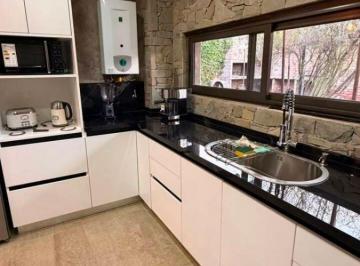 Casa de 5 ambientes, San Rafael · Casa Refaccionada en Barrio Isrros