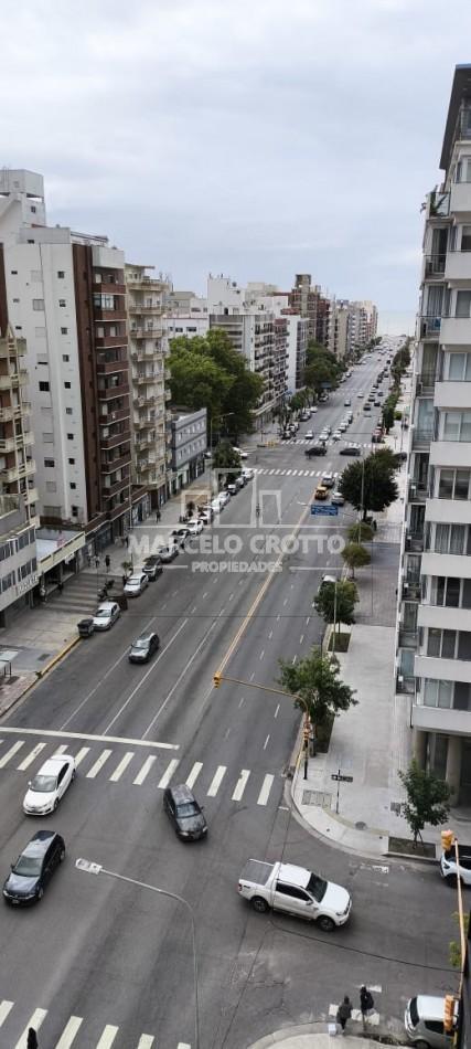 Alquiler. departamento 3 Ambientes al frente. ubicación: Independencia y Balcarce.
