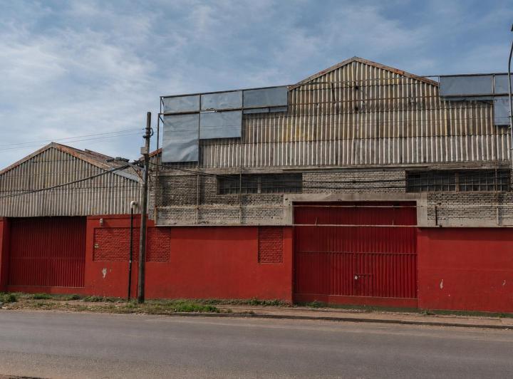 Depósito · 2534m² · 2 Ambientes · 2 Cocheras