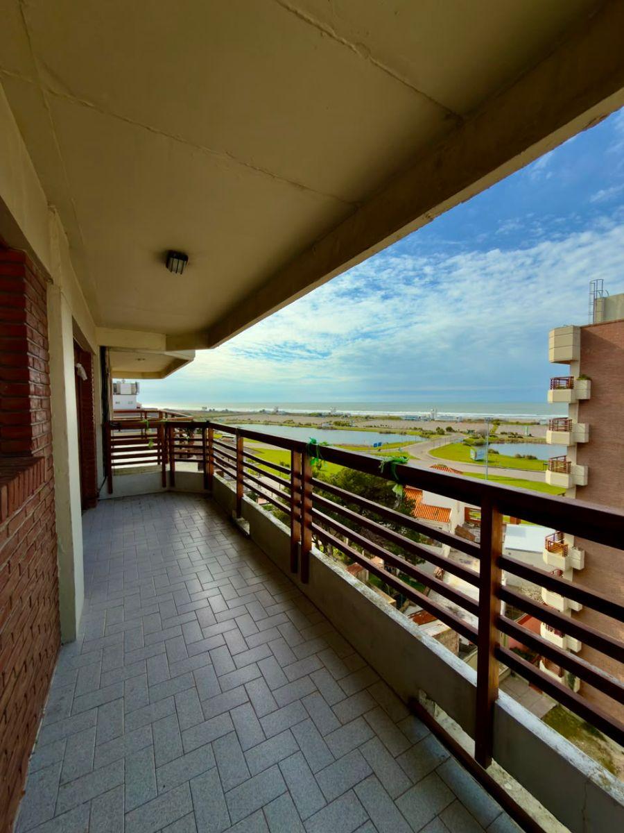Departamento de 3 ambientes en venta en Punta Mogotes, 76m² total, 60m² cubiertos