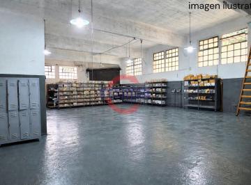 Depósito · 224m² · 2 Dormitorios · Venta | Depósito / Taller / Local con Entrepiso – Hip. Yrigoyen 3600,apto Crédito