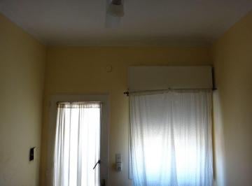 Casa de 3 ambientes, La Plata · Cas de 2 Dorm. con Cochera
