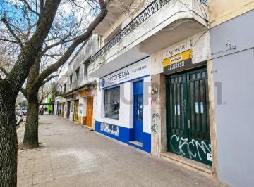 Departamento · 49m² · 3 Ambientes · Venta de Departamento en Planta Baja con 2 Dorm. y Patio - La Plata