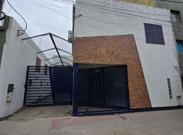 Local comercial · 283m² · 3 Dormitorios · 2 Cocheras · Alta Córdoba! Local con Galpón, Oficinas y Depósito!