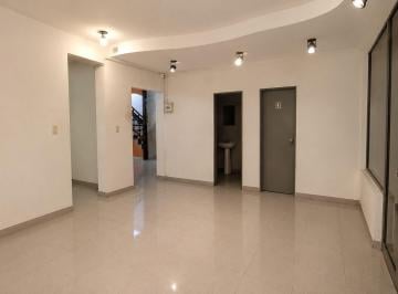 Local comercial · 176m² · 1 Cochera · Alquiler Local Paternal Varios Rubros Sobre Av