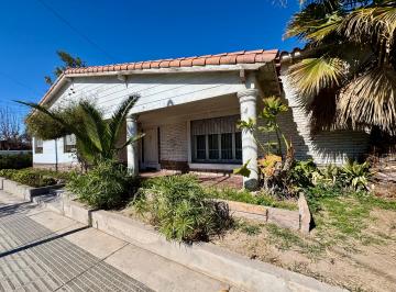 Casa de 5 ambientes, Villa Nueva · Casa en Venta - 5 Ambientes en Villa Nueva, Guaymallén