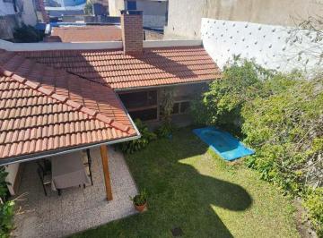 Casa · 150m² · 5 Ambientes · 3 Cocheras · Casa 5 Ambientes Lanus Oeste con Jardin y Galeria