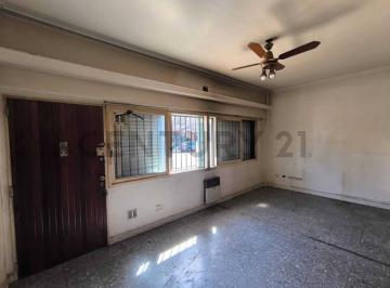 Oficina comercial · 59m² · 2 Ambientes · 1 Cochera · Alquiler Oficina 2 Ambientes, Patio y Cochera – Villa Devoto