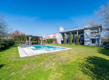 rs:u6yz5a90a48xng0x8k3kcjju · Casa en Venta en Estancias del Rio