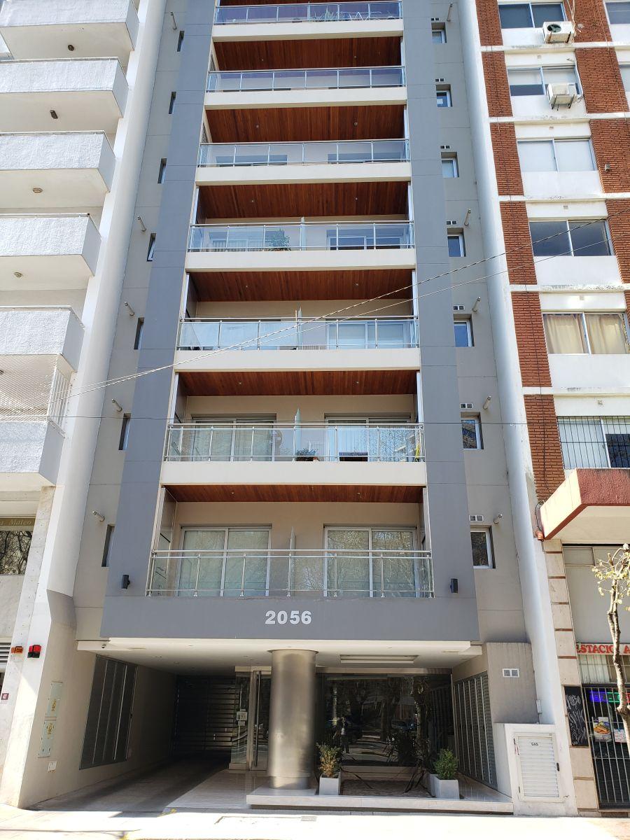 Depto 2 amb en alquiler, 50m² con balcón terraza — Centro